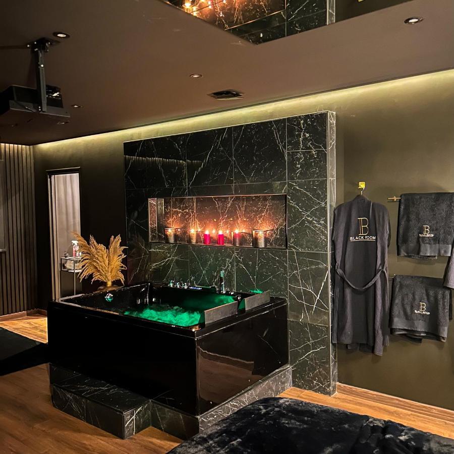 Blackroom Suite De Luxe 50 Nuances De Grey 르아브르 외부 사진