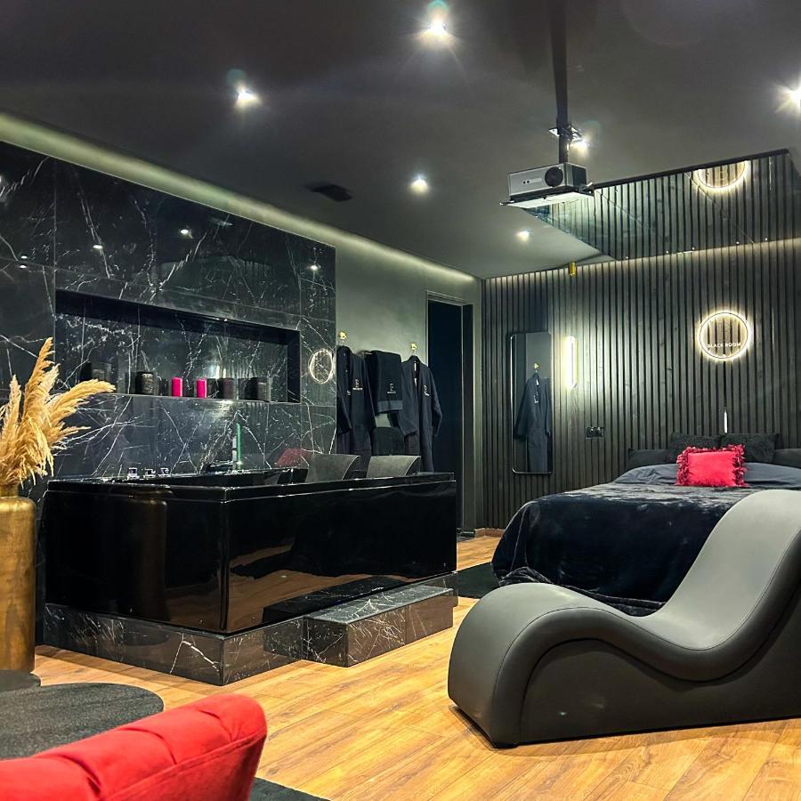 Blackroom Suite De Luxe 50 Nuances De Grey 르아브르 외부 사진