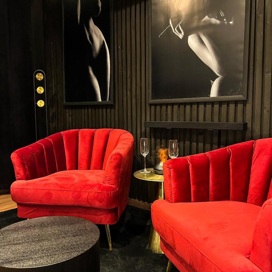 Blackroom Suite De Luxe 50 Nuances De Grey 르아브르 외부 사진