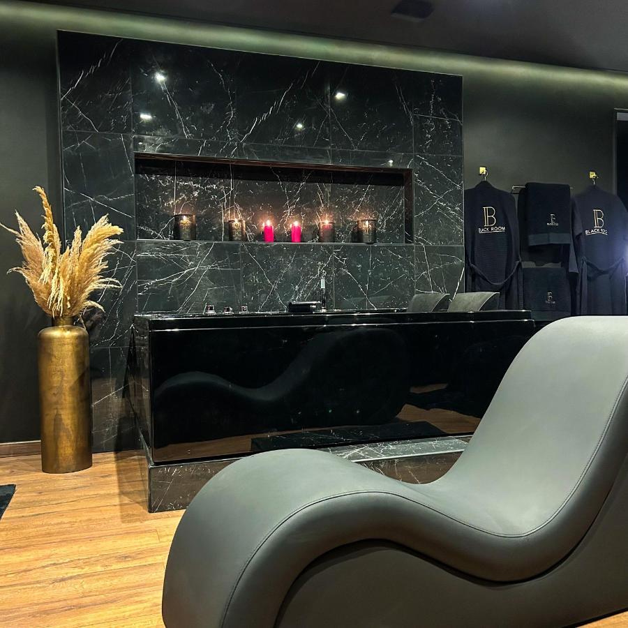 Blackroom Suite De Luxe 50 Nuances De Grey 르아브르 외부 사진