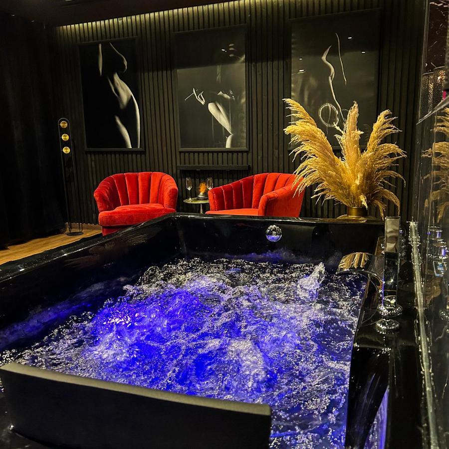 Blackroom Suite De Luxe 50 Nuances De Grey 르아브르 외부 사진