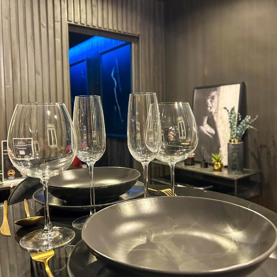 Blackroom Suite De Luxe 50 Nuances De Grey 르아브르 외부 사진