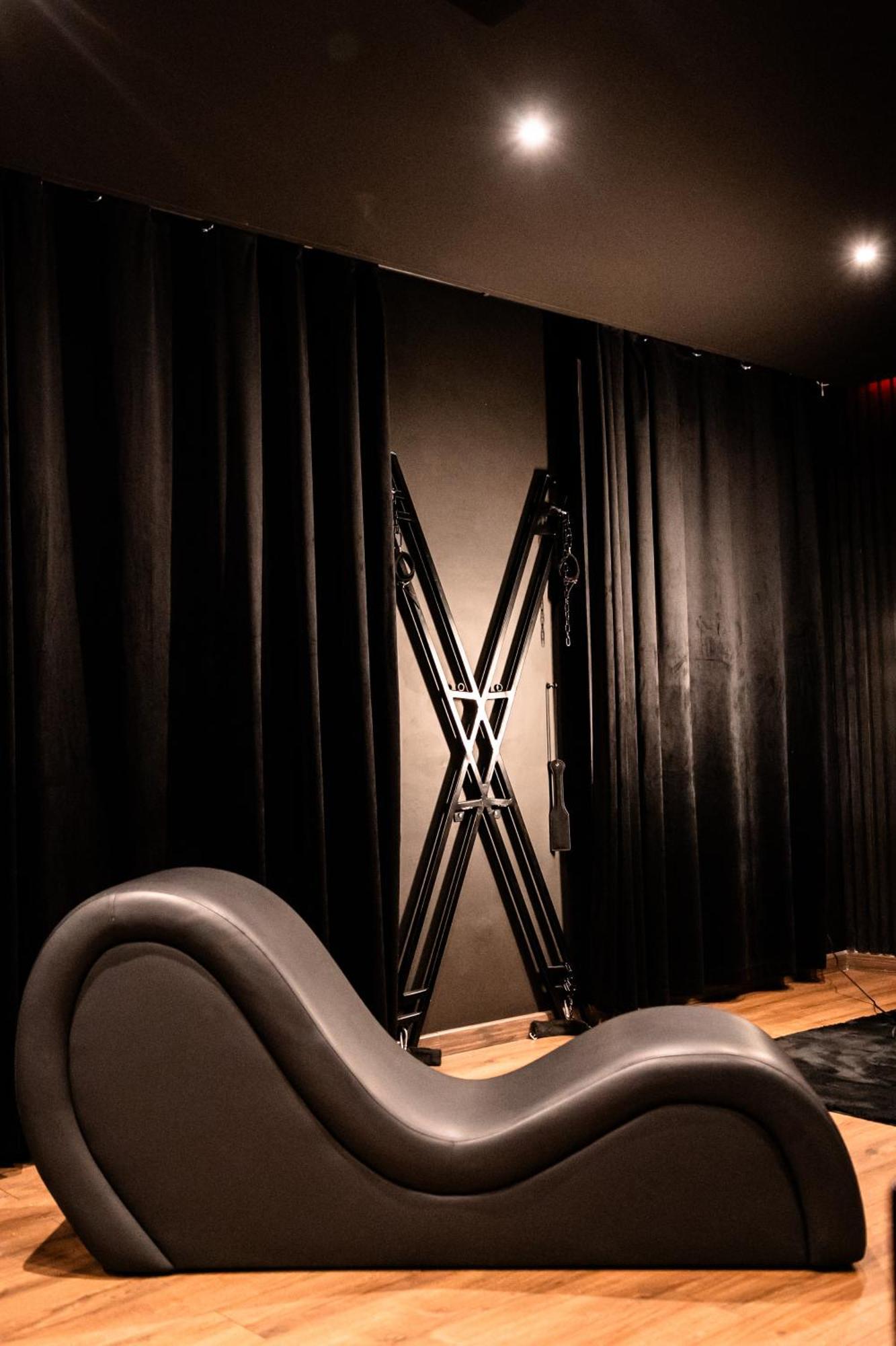 Blackroom Suite De Luxe 50 Nuances De Grey 르아브르 외부 사진