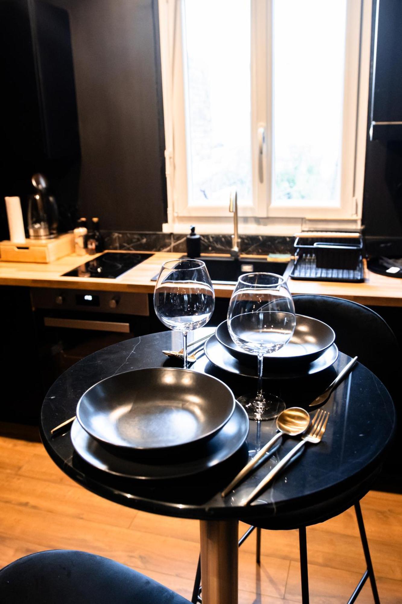 Blackroom Suite De Luxe 50 Nuances De Grey 르아브르 외부 사진